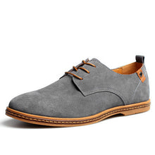 New 2017 Fashion Men Shoes Suede Leather Casual Flat Shoes Lace-up Men's Flats for Man Rubber Outsole Driving Shoes Footwear